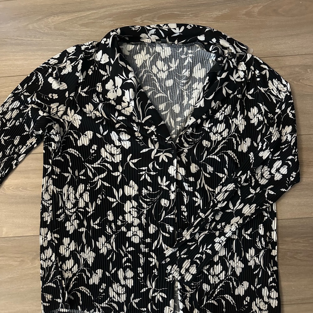 Adrianna Papell Black and White Floral Top